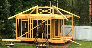 Сарай из бруса 100х100 в Когалыме - строительство под ключ | Строй-Кгл от 41168 руб.